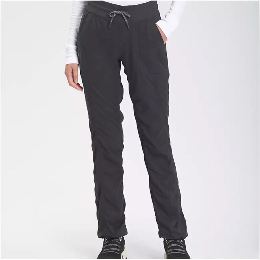 North face Women’s Aphrodite Pants Blue Sz Medium
